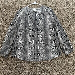 J.Crew Women M Black White Snake Print Blouse Long Sleeve Lightweight Button Top